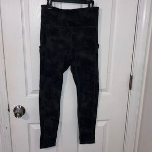 Fabletics Kids Camouflage Black Leggings